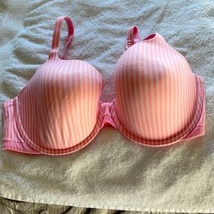 Victoria’s Secret sexy shape body by VS shape form  bra size 36DD